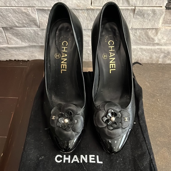 Lambskin Patent Calfskin Cap Toe Chanel Camelia Pumps 36 Black - Picture 3 of 6